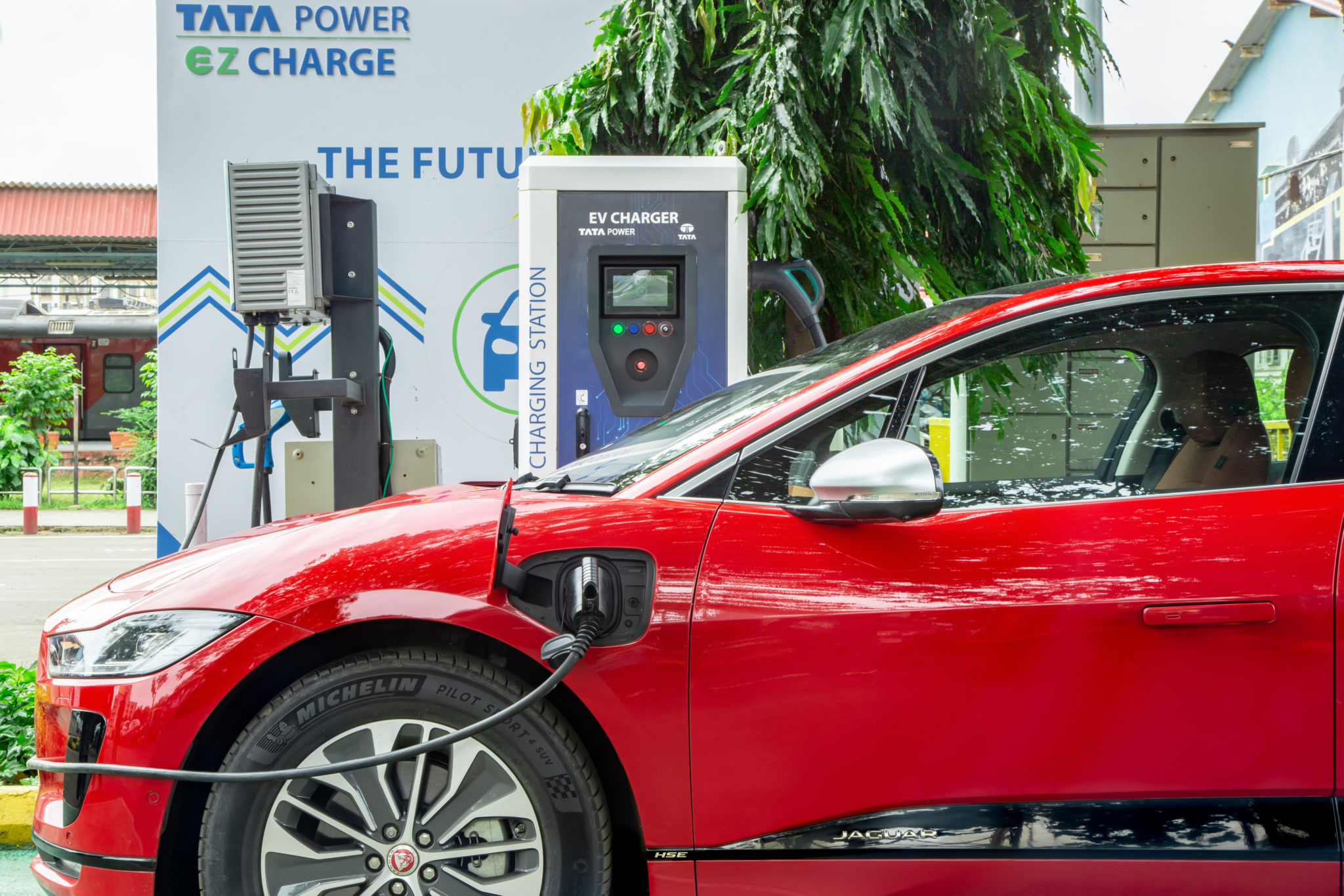 Tata Power Installs 150 Clean Energy Powered EV Charging Stations